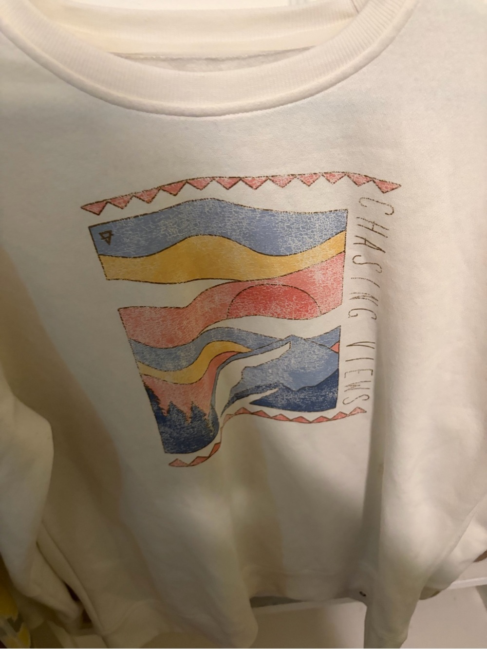 Women’s Cream Graphic Pullover Sweatshirt - Casual Comfort - Picture 4 of 4